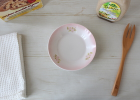 イマン ダイアナローズ 陶器 12cm花びらプレート