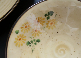 マニー　クリサンテーム　陶器　平鉢